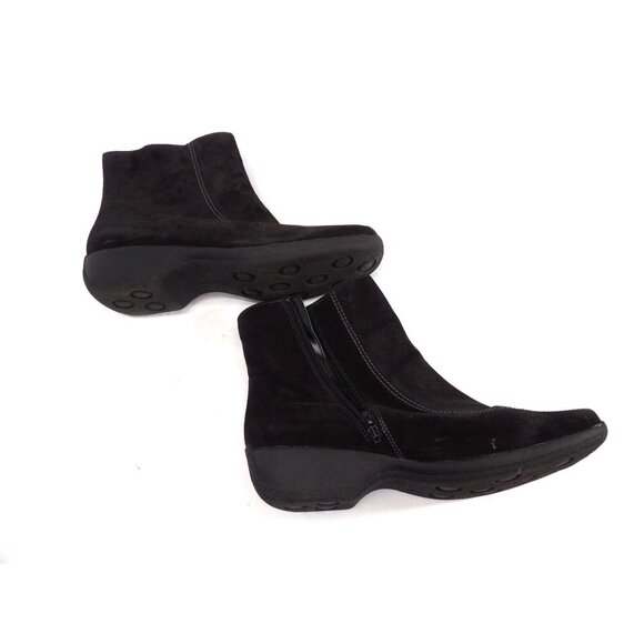 Clark's Black Suede Ankle Boot with Zipper 10W New - Picture 3 of 7